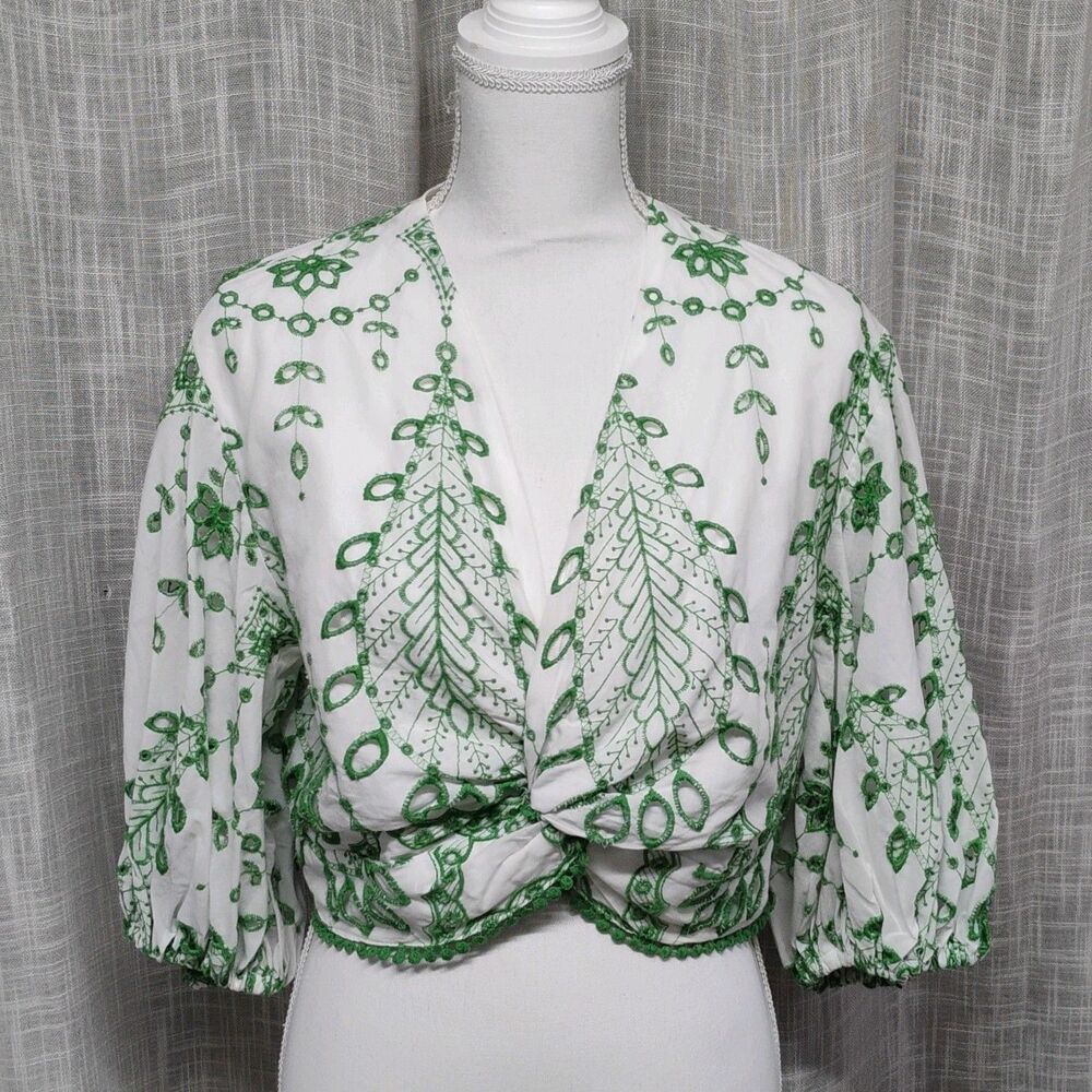 Zara Eyelet embroidered cropped w/puff sleeve Fairy/Cottage white/green detail L